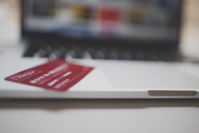credit card, payment, transaction, laptop, computer, technology, gray computer, gray technology, gray laptop, credit card, credit card, credit card, credit card, credit card, transaction. Membership community software and KPI guide